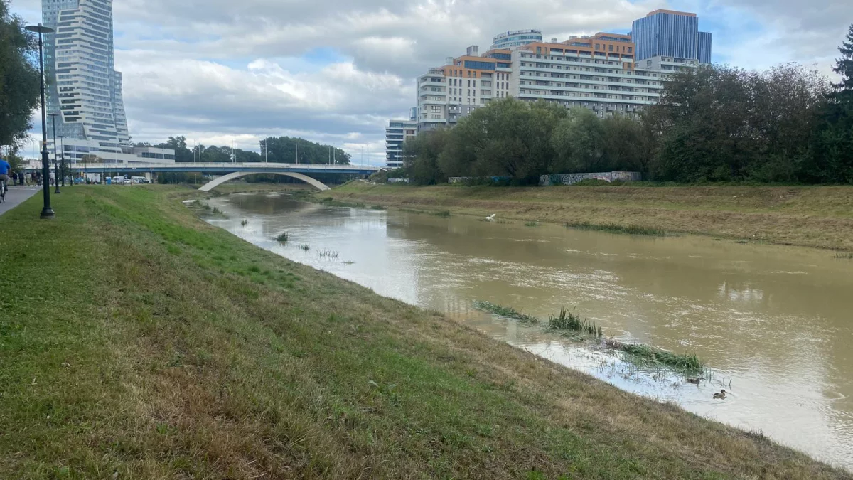 Sytuacja meteorologiczna w Rzeszowie. Stan rzeki Wisłok - Zdjęcie główne