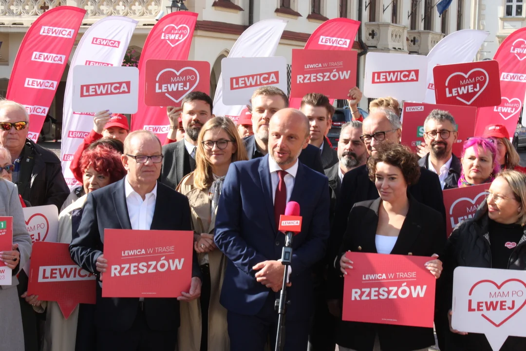 Lewica ramię w ramię z Konradem Fijołkiem. Czarzasty z odezwą do Dudy, Zandberg do Morawieckiego [ZDJĘCIA] - Zdjęcie główne