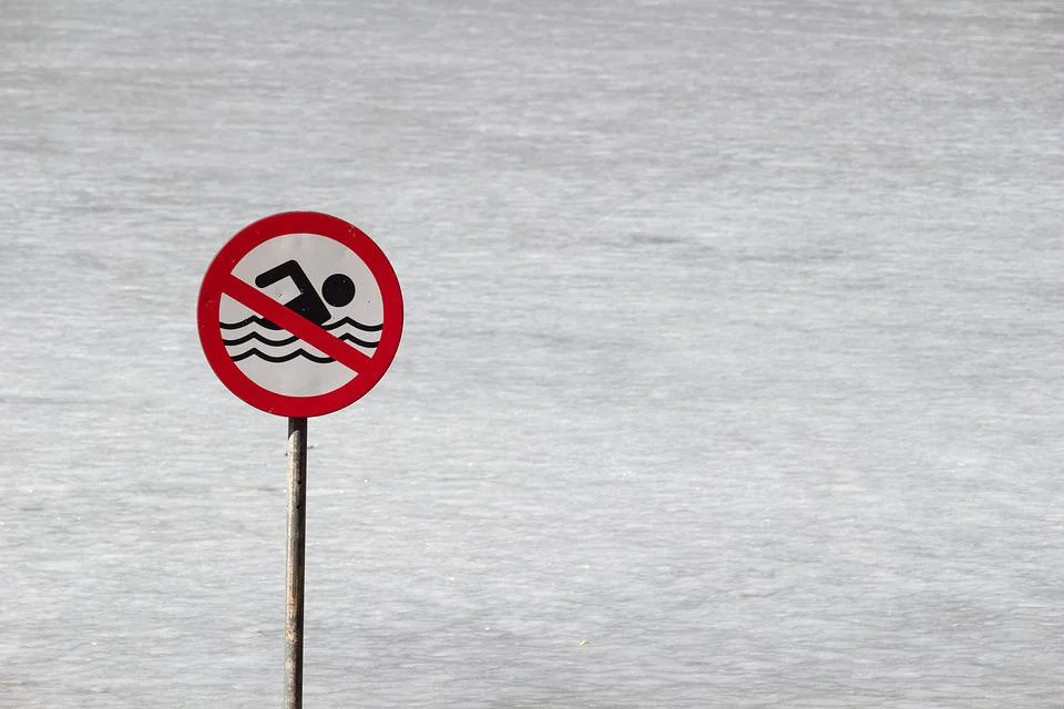 Uwaga! Zakaz kąpieli na rzeszowskiej żwirowni - Zdjęcie główne