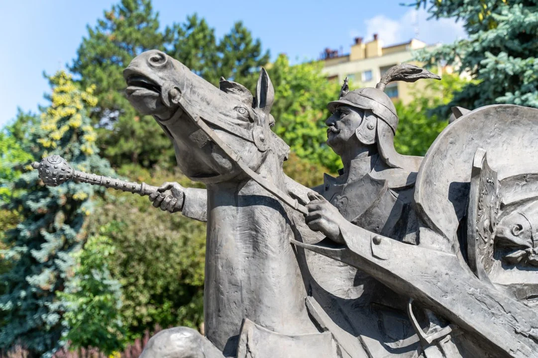 Podróżujący po Polsce pomnik Jana III Sobieskiego zawitał do Rzeszowa! - Zdjęcie główne