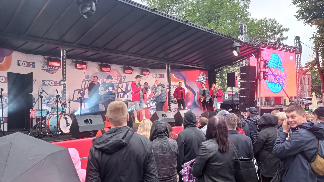 Wiosenna trasa pod tytułem "Najlepszy Koncert Świata 2022" radia VOX FM zawitała w Rzeszowie.