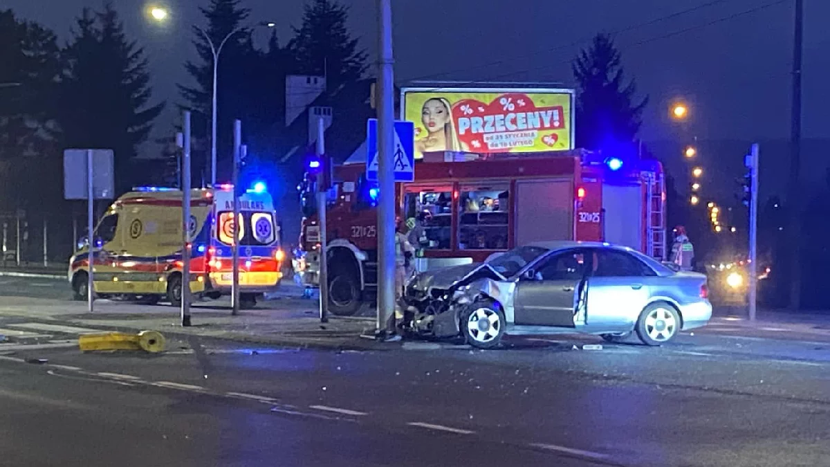 Wypadek na ulicy Lwowskiej w Rzeszowie. Spore utrudnienia w ruchu! [ZDJĘCIA] - Zdjęcie główne