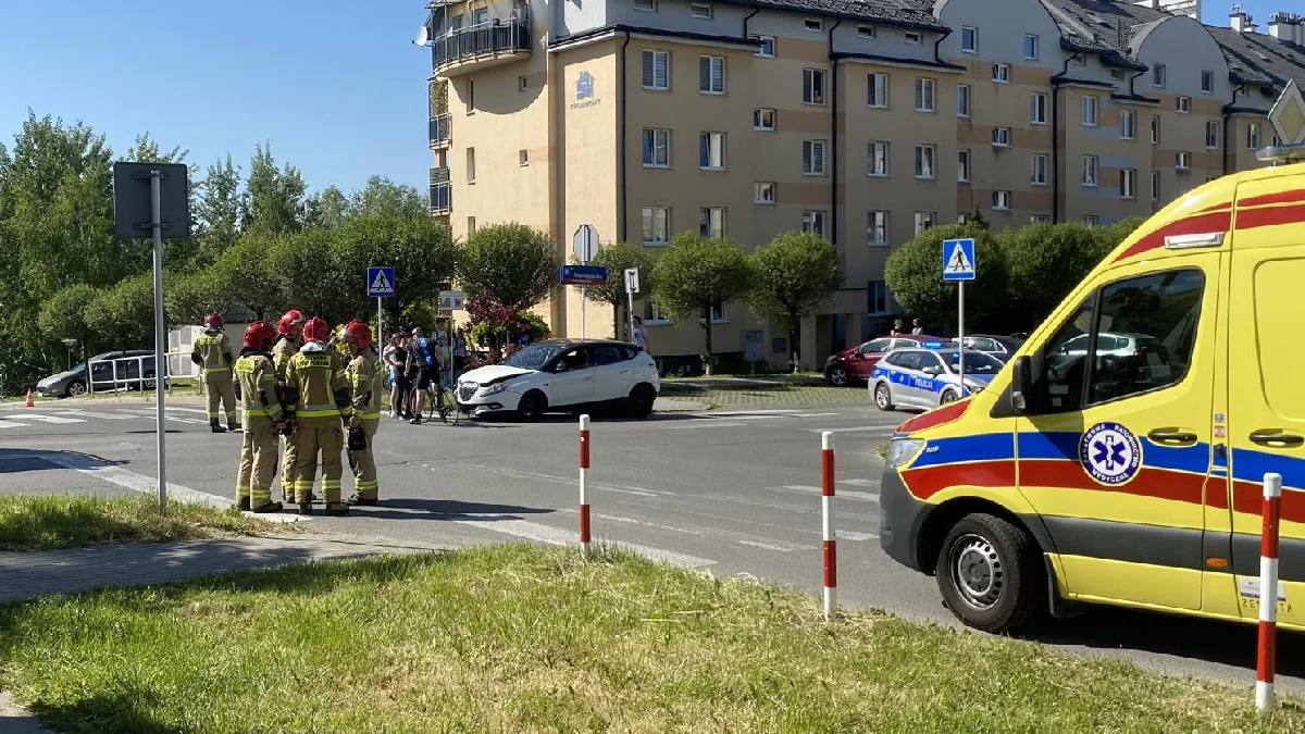 Wypadek na Nowosądeckiej w Rzeszowie z udziałem busa kurierskiego [ZDJĘCIA] - Zdjęcie główne