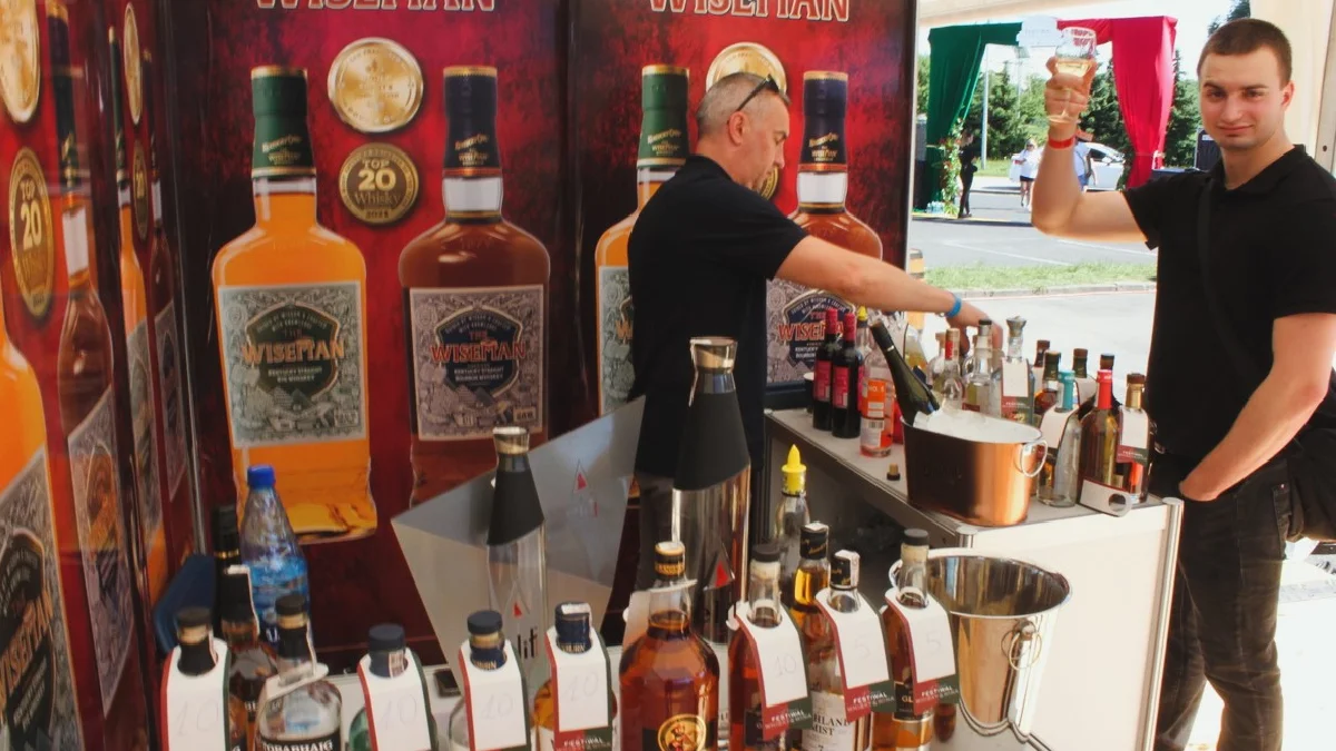 Festiwal Whisky i Wina na Podpromiu. Idealna impreza dla koneserów [ZDJĘCIA] - Zdjęcie główne
