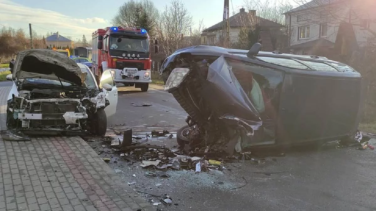 Spowodował wypadek pod wpływem alkoholu. Groźne zdarzenie w Błażowej [ZDJĘCIA] - Zdjęcie główne