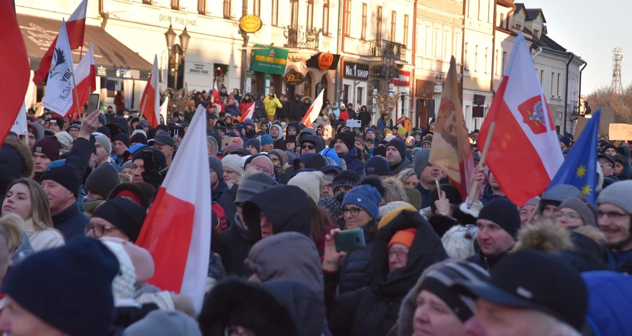 Ogólnopolski protest przeciwko inflacji i drożyźnie w Rzeszowie. Do stolicy Podkarpacia wybierają się też mieszkańcy Kolbuszowej - Zdjęcie główne