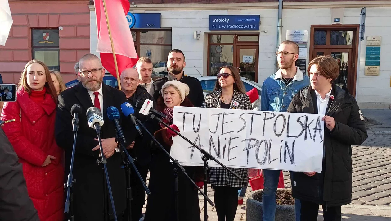 Grzegorz Braun w Rzeszowie po aferze w Sejmie: Żałuję tylko jednego [ZDJĘCIA-WIDEO] - Zdjęcie główne