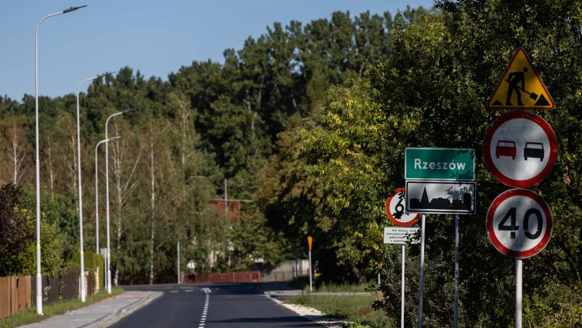 Rzeszów oszczędza pieniądze dzięki LED-om. Trwa modernizacja oświetlenia w mieście - Zdjęcie główne