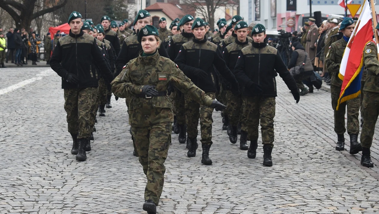 Uroczystość z okazji 105. rocznicy śmierci płk. Leopolda Lisa-Kuli. Zobaczcie co działo się na Placu Farnym [ZDJĘCIA] - Zdjęcie główne