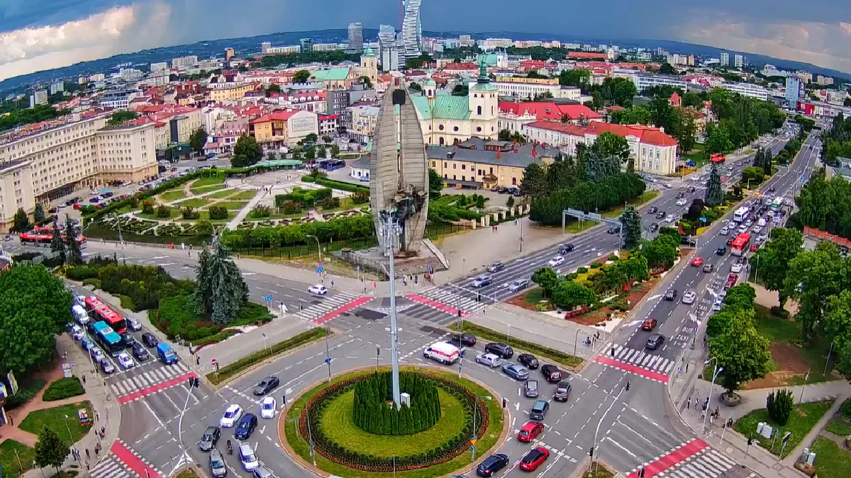 Rzeszów okamerowany. Mamy podgląd na żywo ze Żwirowni, Mostu Zamkowego czy Pomnika Czynu Rewolucyjnego [WIDEO] - Zdjęcie główne