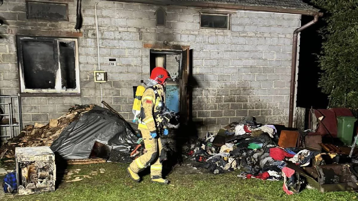 Trzyosobowa rodzina straciła dach nad głową. Ruszyła pomoc dla pogorzelców z Zabajki - Zdjęcie główne