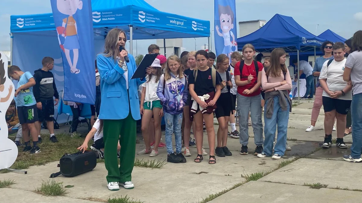 Woda ma znaczenie. Piknik edukacyjny „Aktywni Błękitni – Szkoła Przyjazna Wodzie” [ZDJĘCIA] - Zdjęcie główne