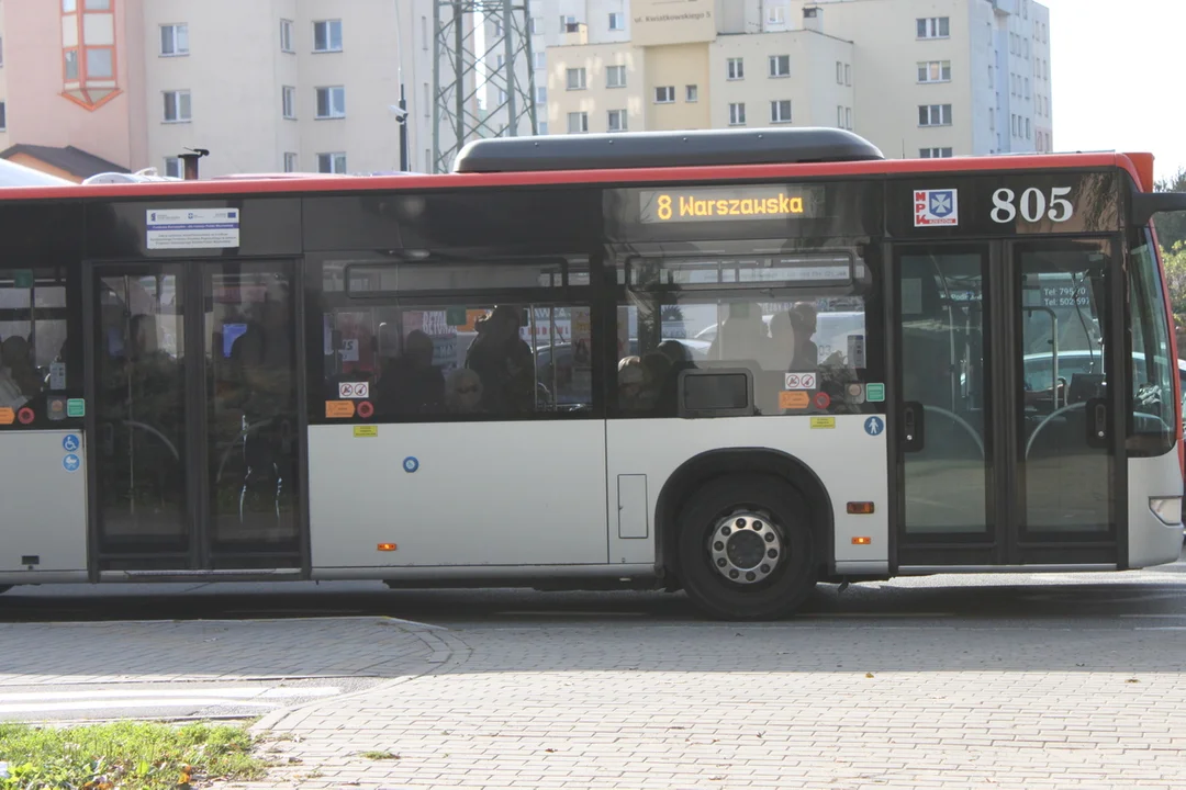 Rzeszów: Gwałtowne hamowanie autobusu. 15-latek w szpitalu - Zdjęcie główne