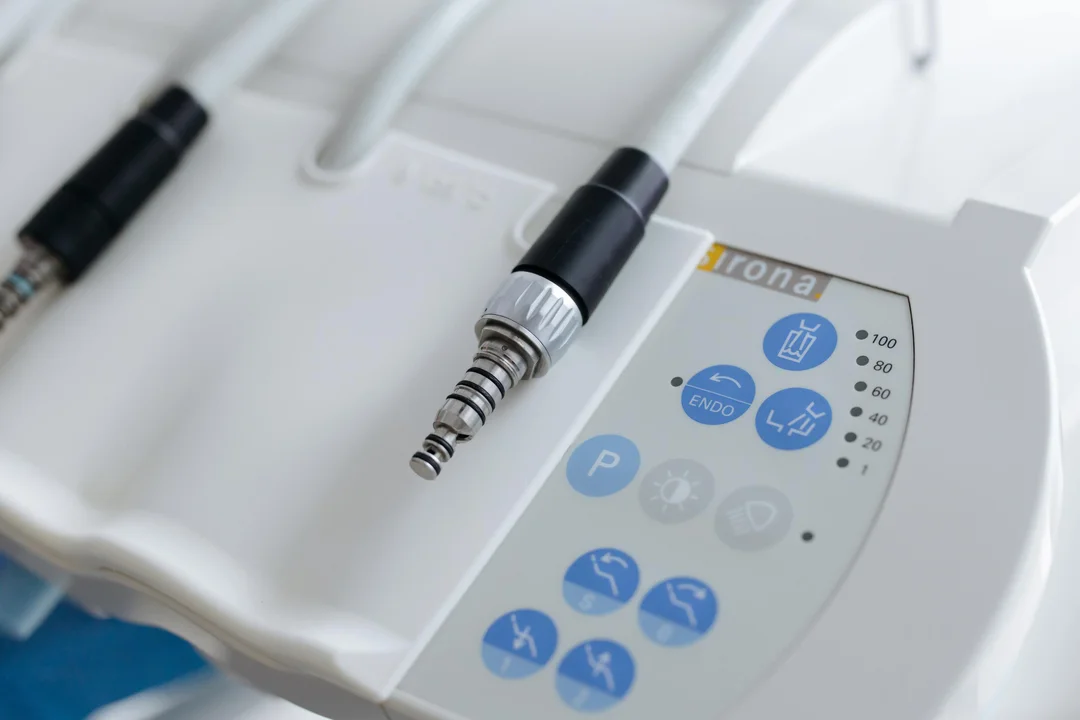 10. Domka & Pabis Stomatologia Pułaskiego 1B - 31 opinii, ocena 4.6 - "Najlepsi z najlepszych. Polecam naprawdę warto. Humorem załagodzą cały strach." - opinia pacjenta