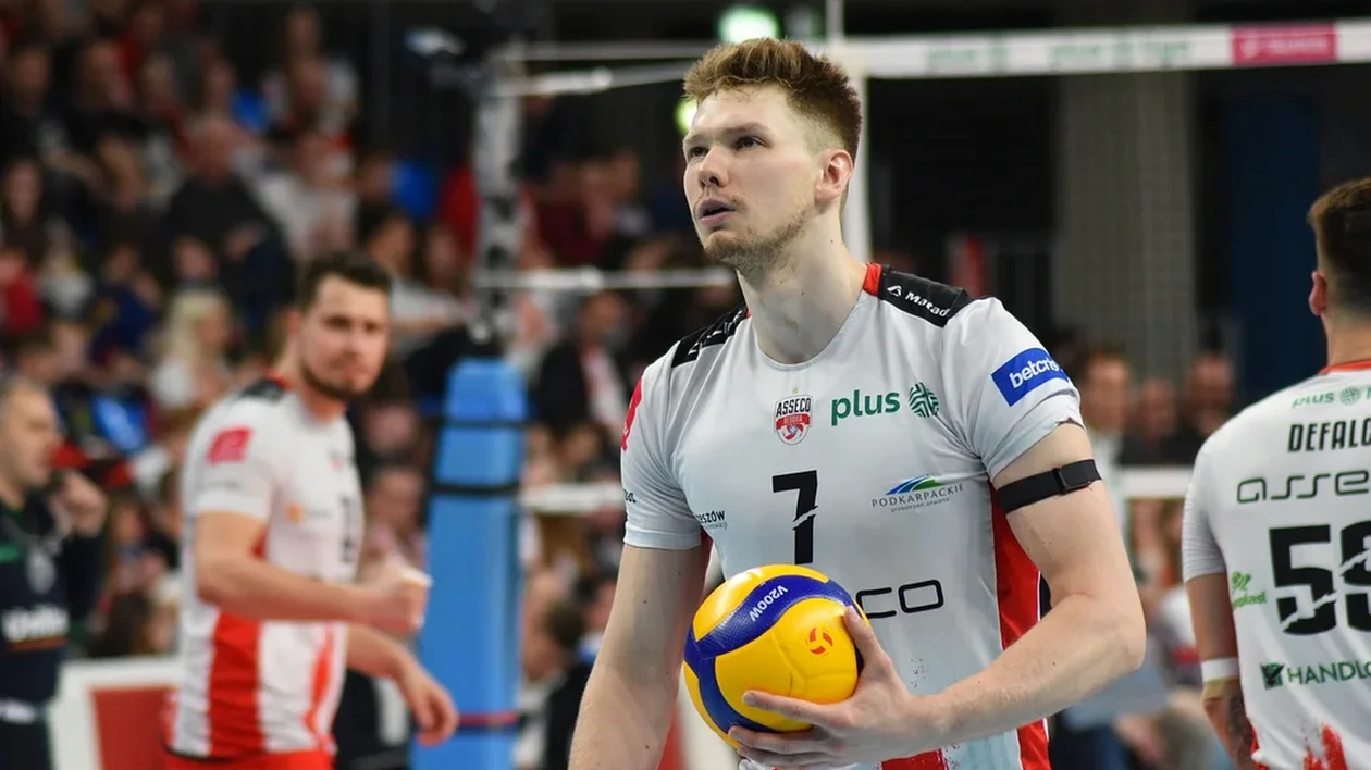 Asseco Resovia przegrała pierwszy mecz o trzecie miejsce PlusLigi z Projektem Warszawa. Było sporo niewykorzystanych szans - Zdjęcie główne