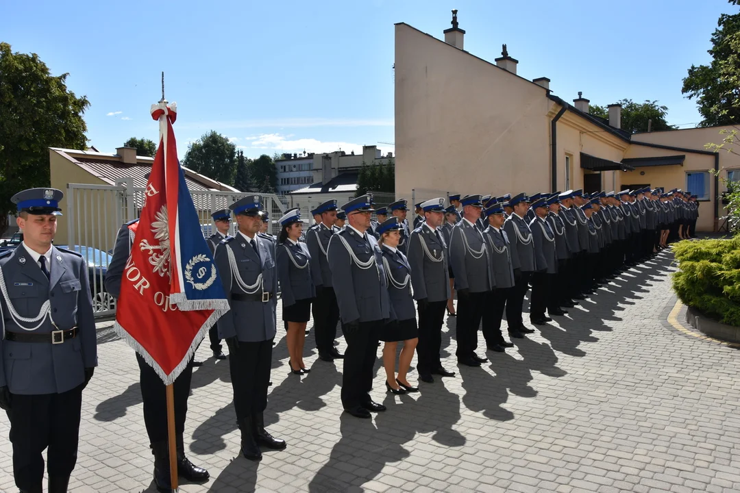 Obchody święta policji w Komendzie Miejskiej w Rzeszowie [ZDJĘCIA] - Zdjęcie główne