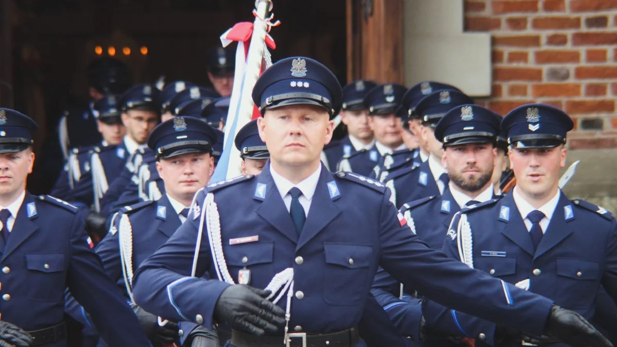 Wojewódzkie Obchody Święta Policji na Placu Farnym w Rzeszowie [ZDJĘCIA] - Zdjęcie główne