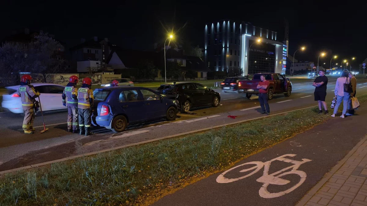 Policja wyjaśnia nocny wypadek na Armii Krajowej. Co było powodem zdarzenia? - Zdjęcie główne