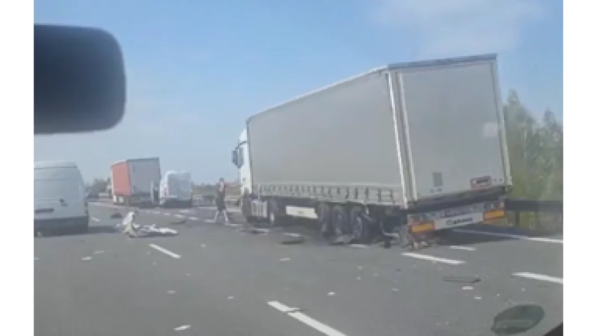 Teraz! Karambol na autostradzie A4 w stronę Krakowa. Ruch całkowicie zablokowany [ZDJĘCIA] - Zdjęcie główne