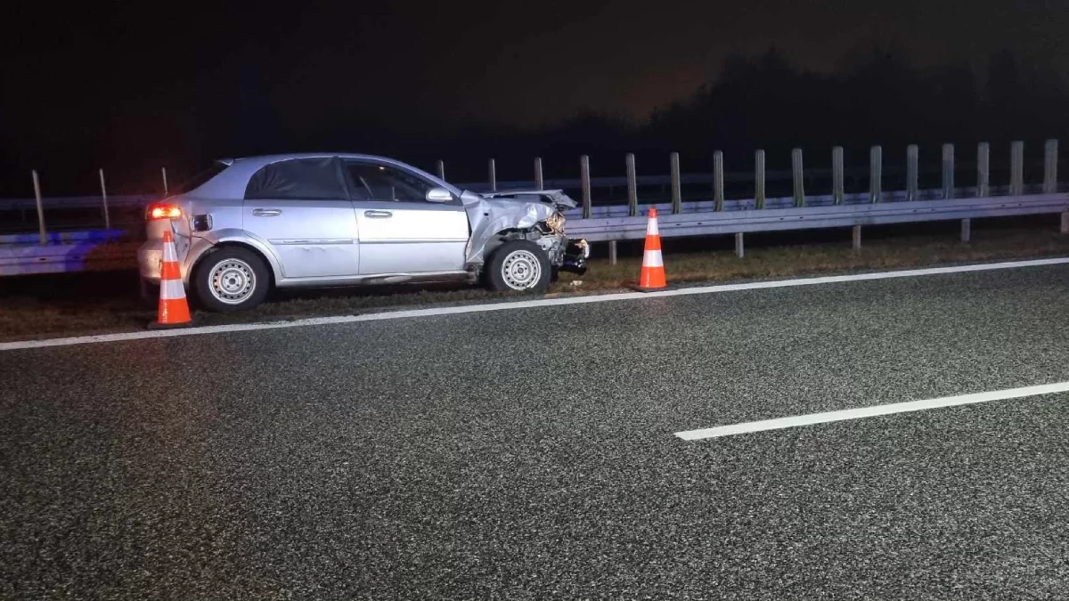 Wypadek  samochodu ciężarowego z osobówką na A4 nieopodal Rzeszowa - Zdjęcie główne