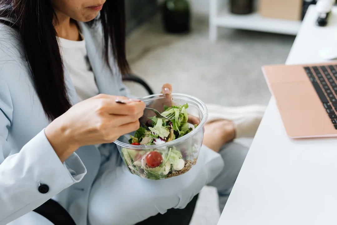 Przejadłeś się? Sprawdź najlepsze cateringi dietetyczne w Rzeszowie [TOP 6] - Zdjęcie główne