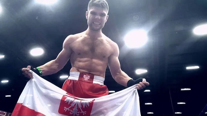 Mistrz świata w kickboxingu zadebiutuje w MMA. Mateusz Kubiszyn ze Stali Rzeszów zawalczy na gali High League - Zdjęcie główne