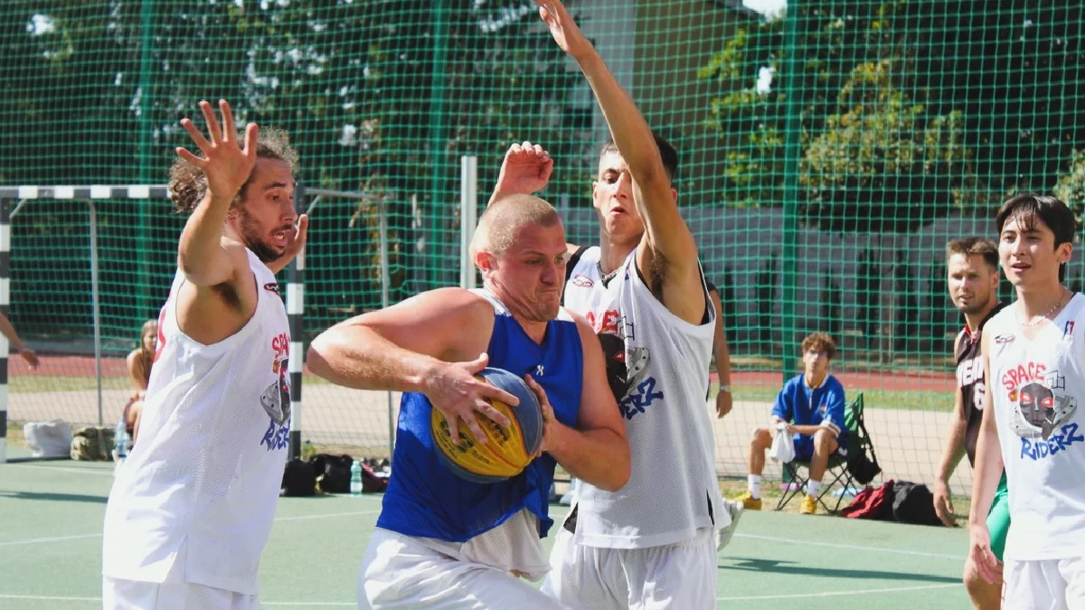 Turniej koszykówki Basket Challenge 3x3 przy SP 31 w Rzeszowie [ZDJĘCIA] - Zdjęcie główne