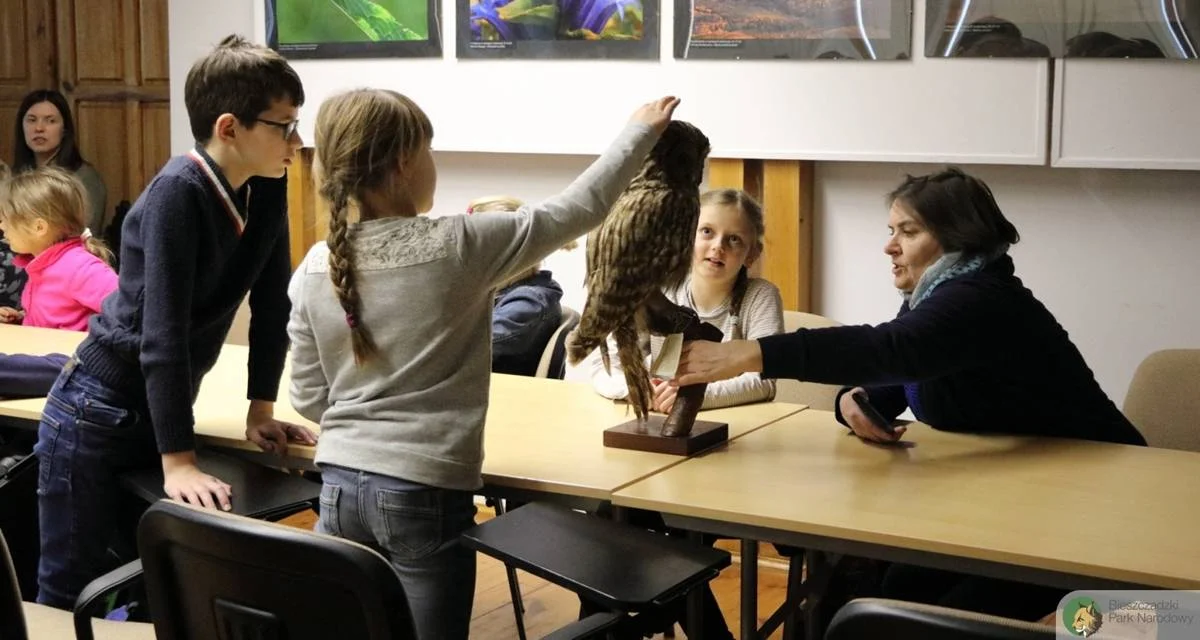 Lutowiska. Uczniowie z bieszczadzkich szkół podstawowych poznali gatunki i tajniki życia sów - Zdjęcie główne