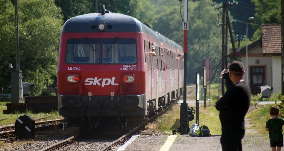 Do Uherzec Mineralnych ponownie będą jeździć pociągi. Pierwsze kursy już w czerwcu - Zdjęcie główne