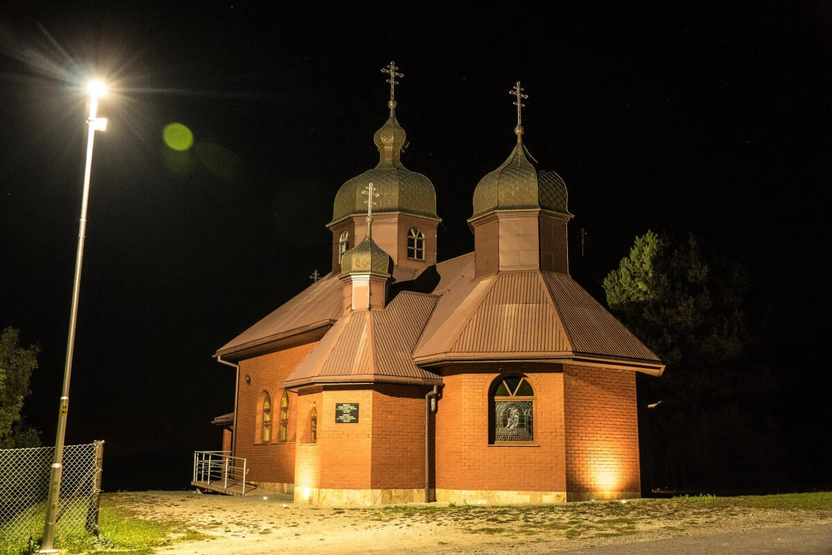 Iluminacja obiektów dziedzictwa kulturowego w gminie Komańcza - Zdjęcie główne