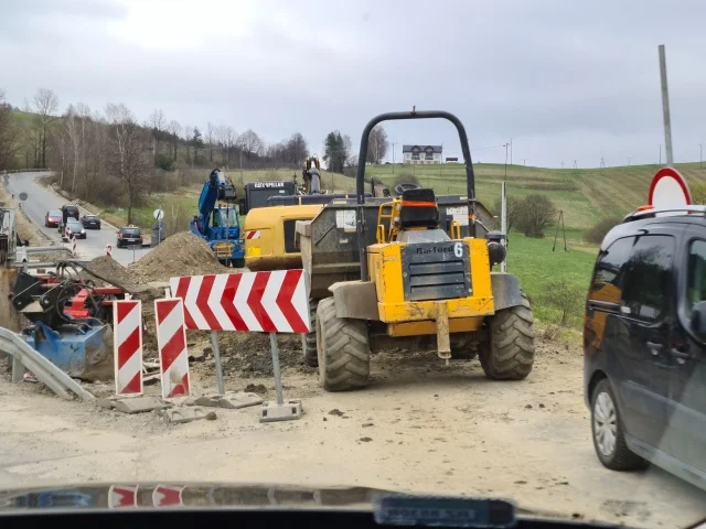 Utrudnienia na drodze w Bieszczady (zdjęcia) - Zdjęcie główne