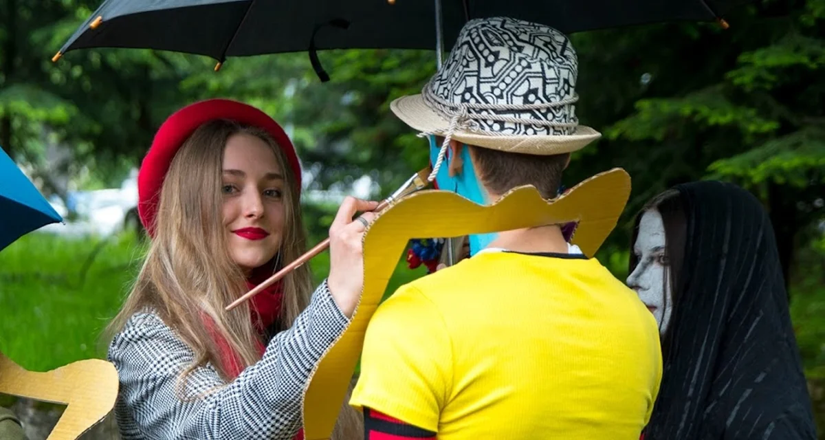 Ulicami Leska przejdzie barwny korowód. To część trzydniowych obchodów dni miasta - Zdjęcie główne