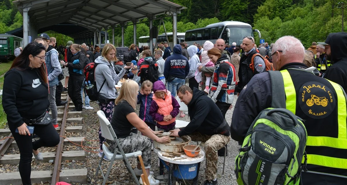 Warsztaty, koncerty, regionalne potrawy. W Bieszczadach zbierano pieniądze na organizację obozu edukacyjnego dla dzieci z Ukrainy - Zdjęcie główne