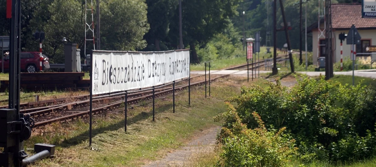 W weekendy nie pojedziemy Bieszczadzkimi Drezynami Rowerowymi z Uherzec Mineralnych. To wynik uruchomionych połączeń kolejowych - Zdjęcie główne