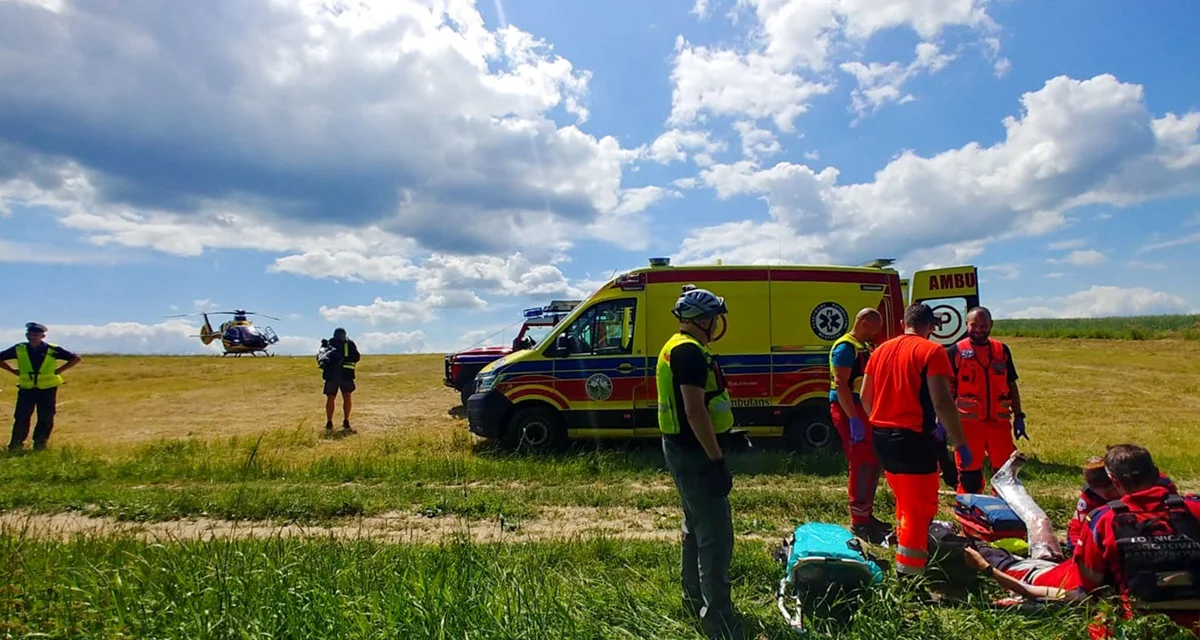 „Po mężczyźnie przejechał samochód” - takie zgłoszenie otrzymał dyżurny GOPR. Bieszczadzcy ratownicy ponownie mieli mnóstwo pracy - Zdjęcie główne