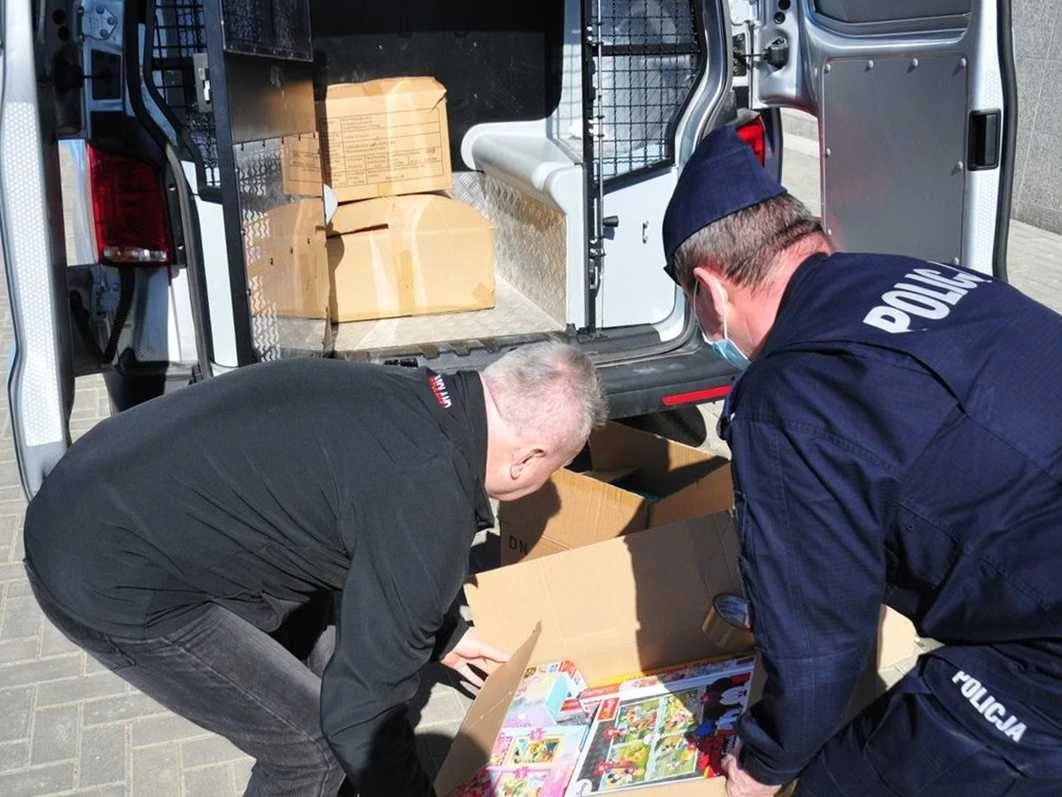 Ukraińskie rodziny przebywające w Polańczyku otrzymały wsparcie od policjantów i Stowarzyszenia IPA z Jasła - Zdjęcie główne