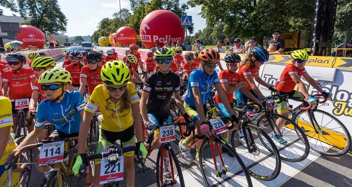 Tour de Pologne Junior na ulicach Sanoka. Kolarze będą ścigać się w 3 kategoriach wiekowych - Zdjęcie główne