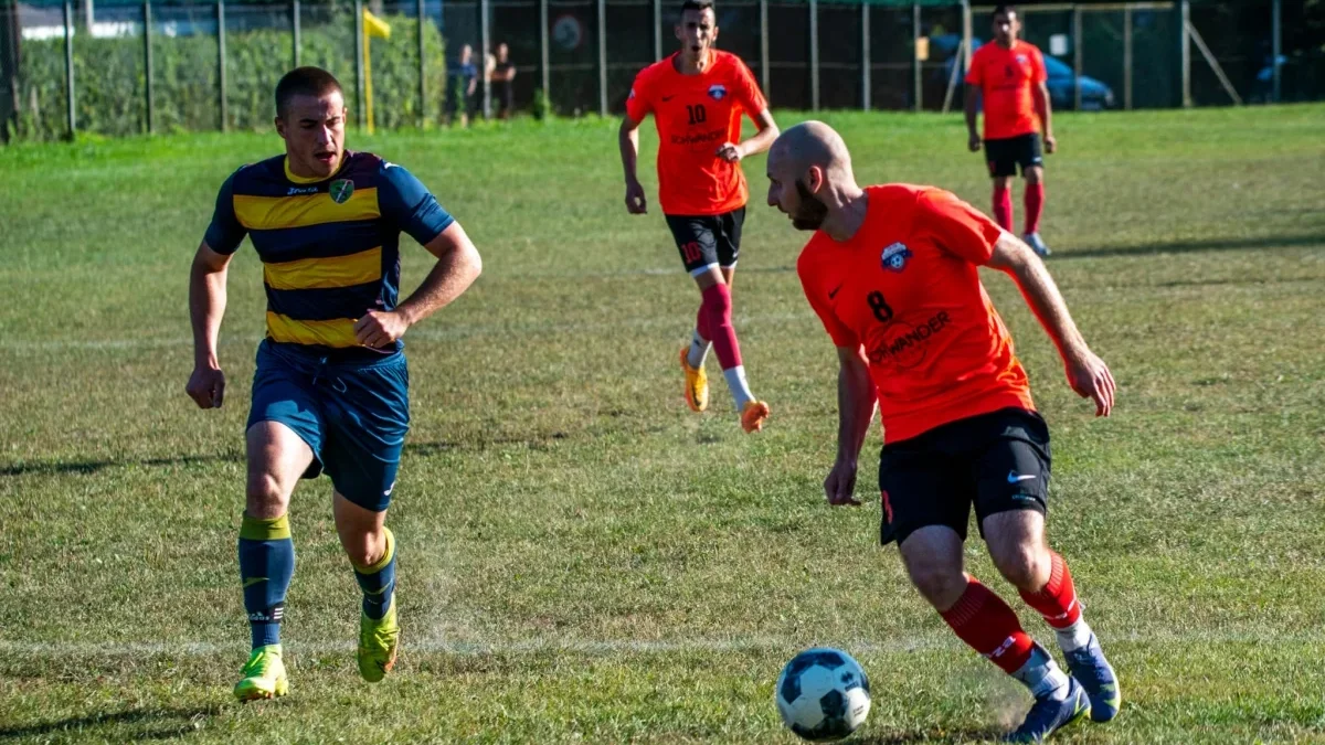 Zapowiedź weekendowych meczów piłkarskich. Derby gminy Solina na stadionie w Myczkowcach - Zdjęcie główne