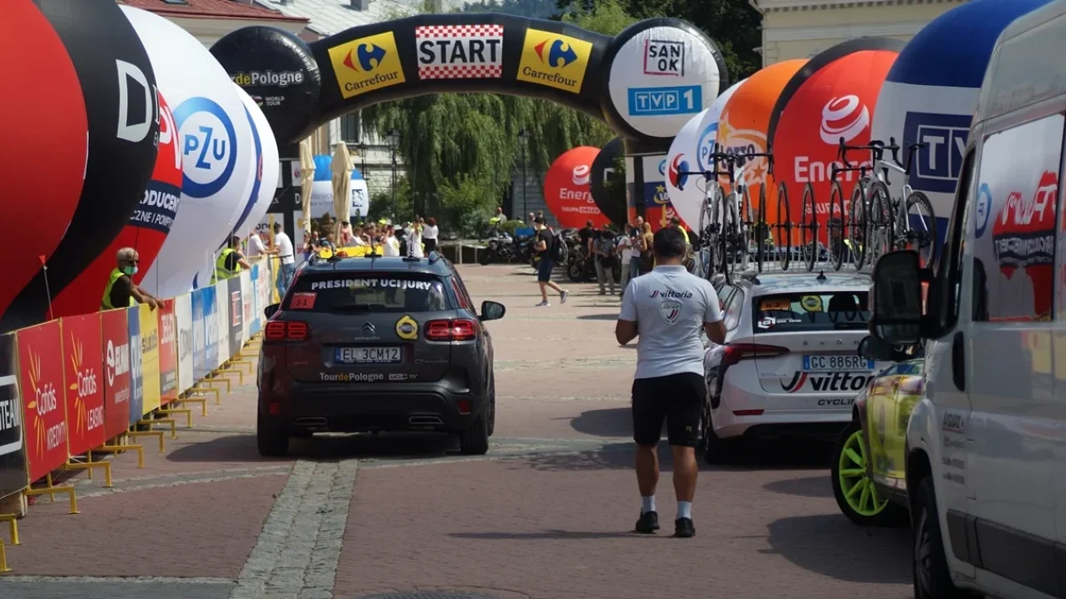 Czwarty etap Tour de Pologne z Leska do Sanoka. Pojawią się utrudnienia i czasowe zamknięcia dróg! - Zdjęcie główne