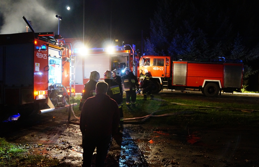 Pożar budynku gospodarczego w Uhercach Mineralnych! - Zdjęcie główne