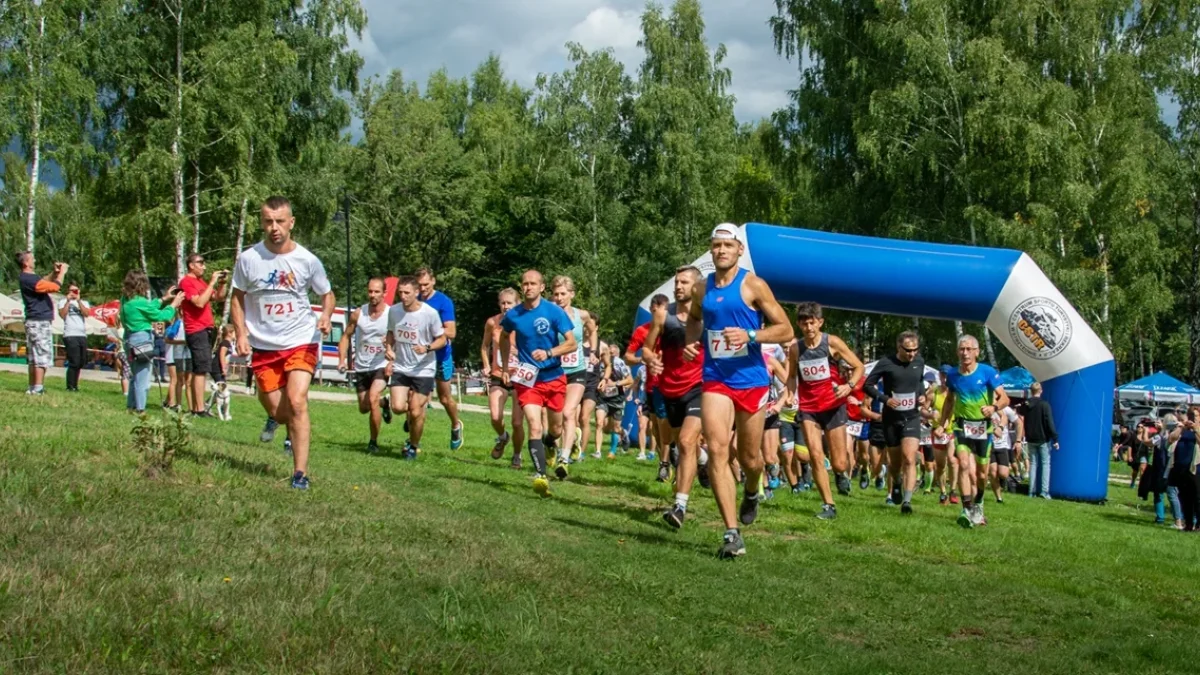 Pomaganie na sportowo w Polańczyku. Niepełnosprawne dzieci z Stowarzyszenia „Promyk Nadziei" liczą na wsparcie biegaczy - Zdjęcie główne