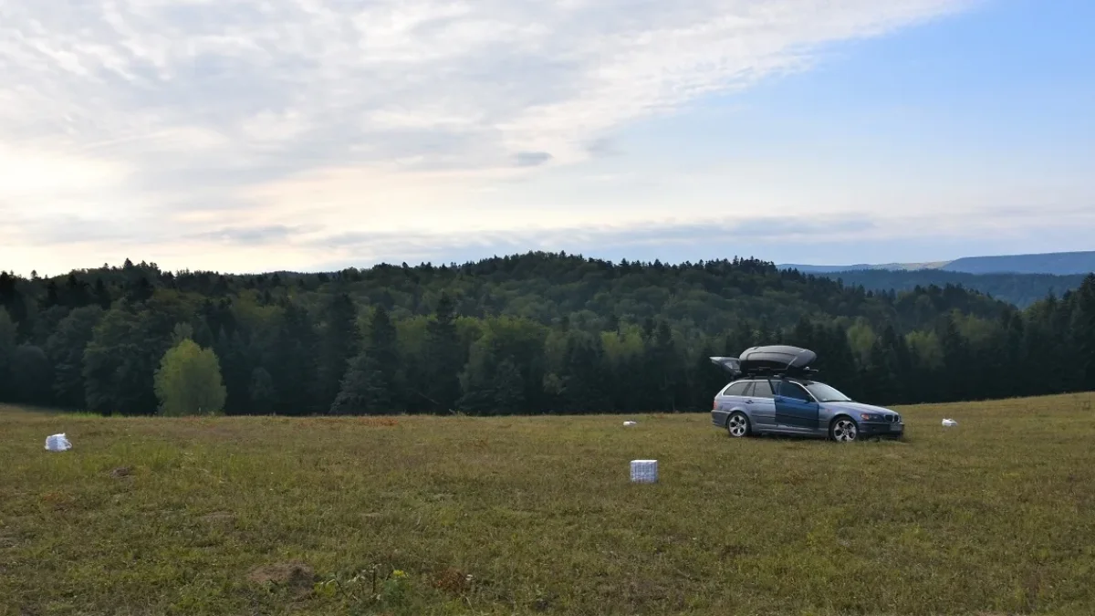 Przetransportowali nielegalne papierosy dronem. Niecodzienne zdarzenie w powiecie bieszczadzkim - Zdjęcie główne