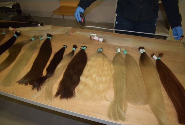 Kolejna próba przemytu włosów z Ukrainy [ZDJĘCIA] - Zdjęcie główne
