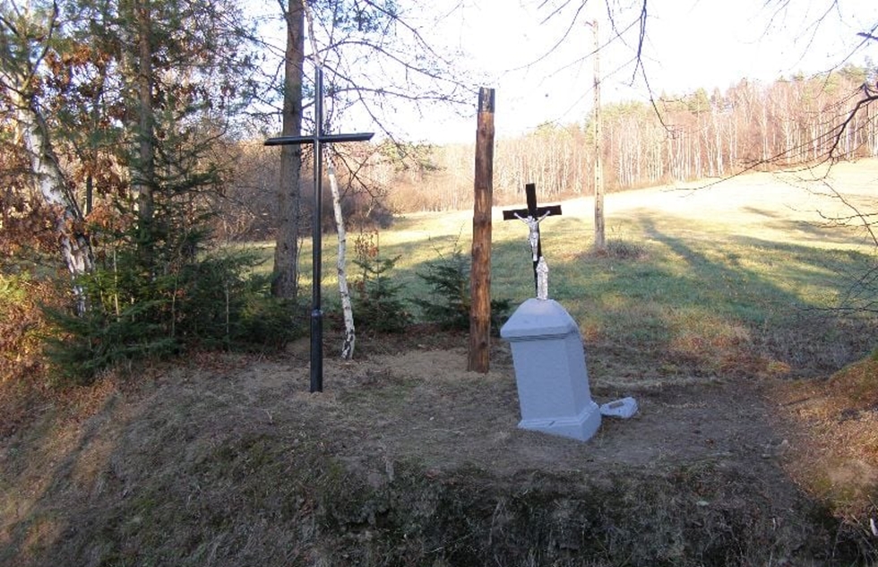 W Bieszczadach odnowiono przydrożne krzyże [FOTO] - Zdjęcie główne