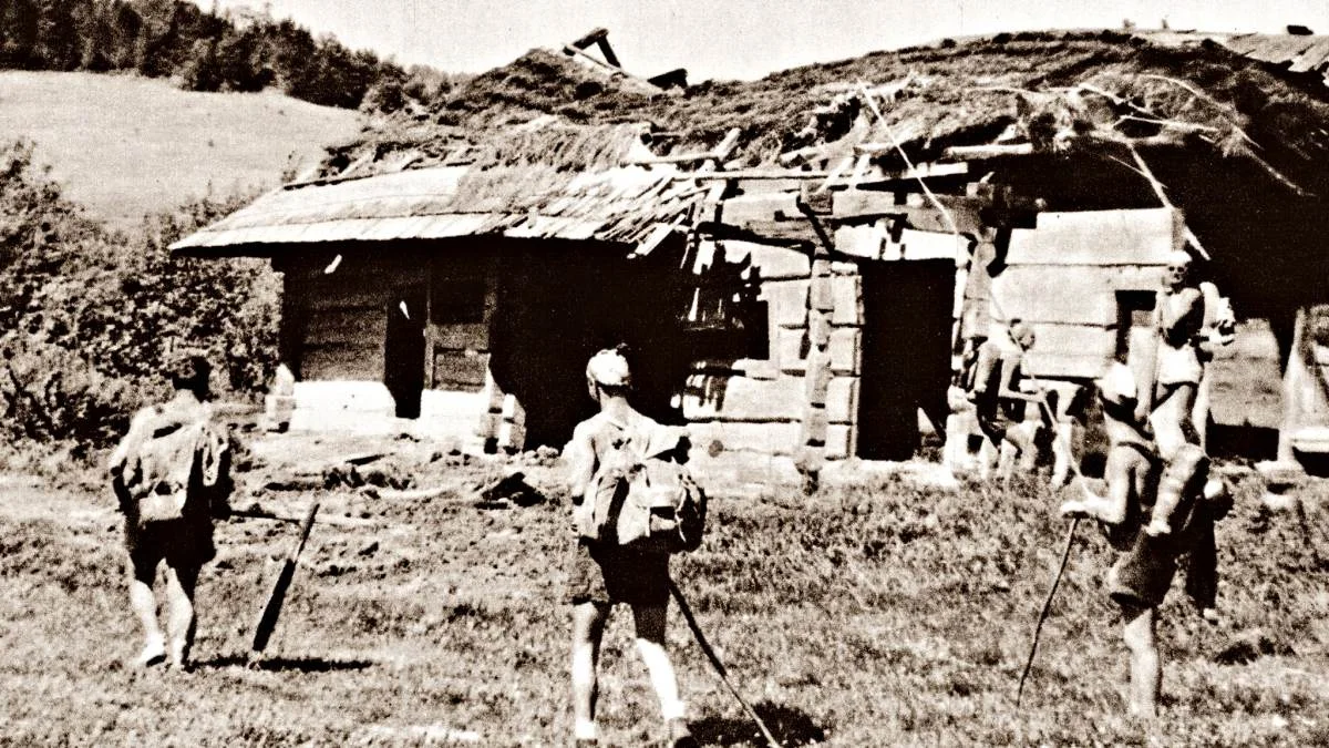 Historia starej fotografii. Wspomnienie o zatopionej wiosce - Zdjęcie główne