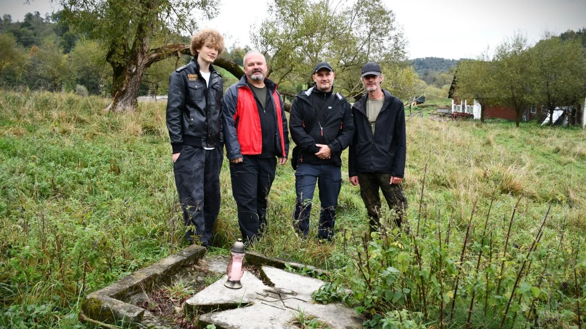 Bieszczady. Pomogli rodzinie odnaleźć miejsce spoczynku przodka - Zdjęcie główne