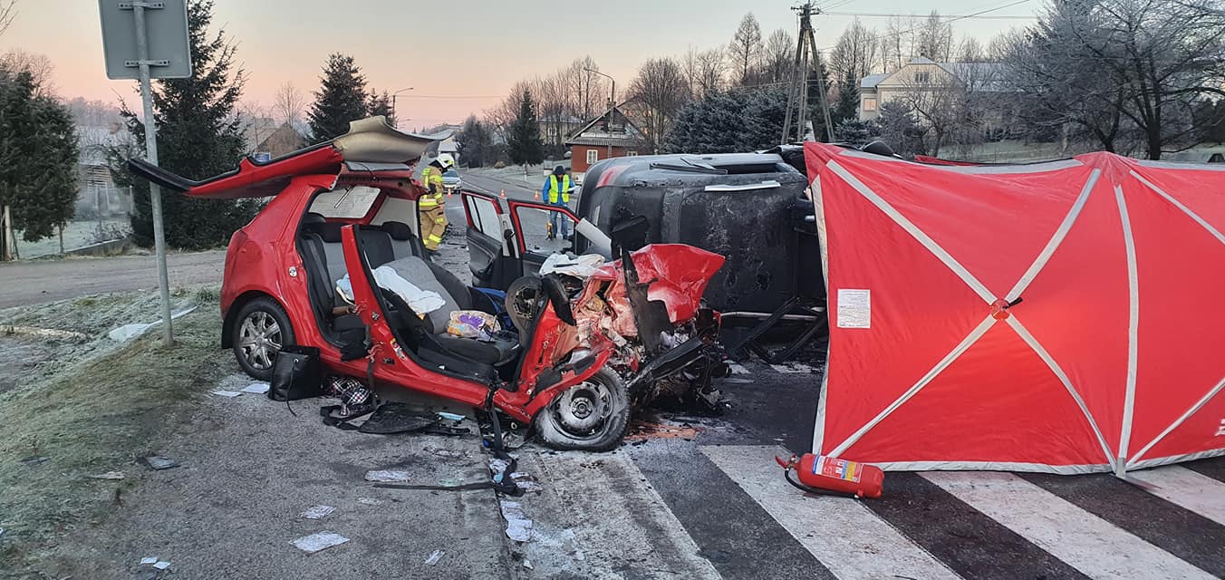 Tragiczny wypadek w Bliznem. Zginęło dwoje mieszkańców powiatu leskiego... - Zdjęcie główne