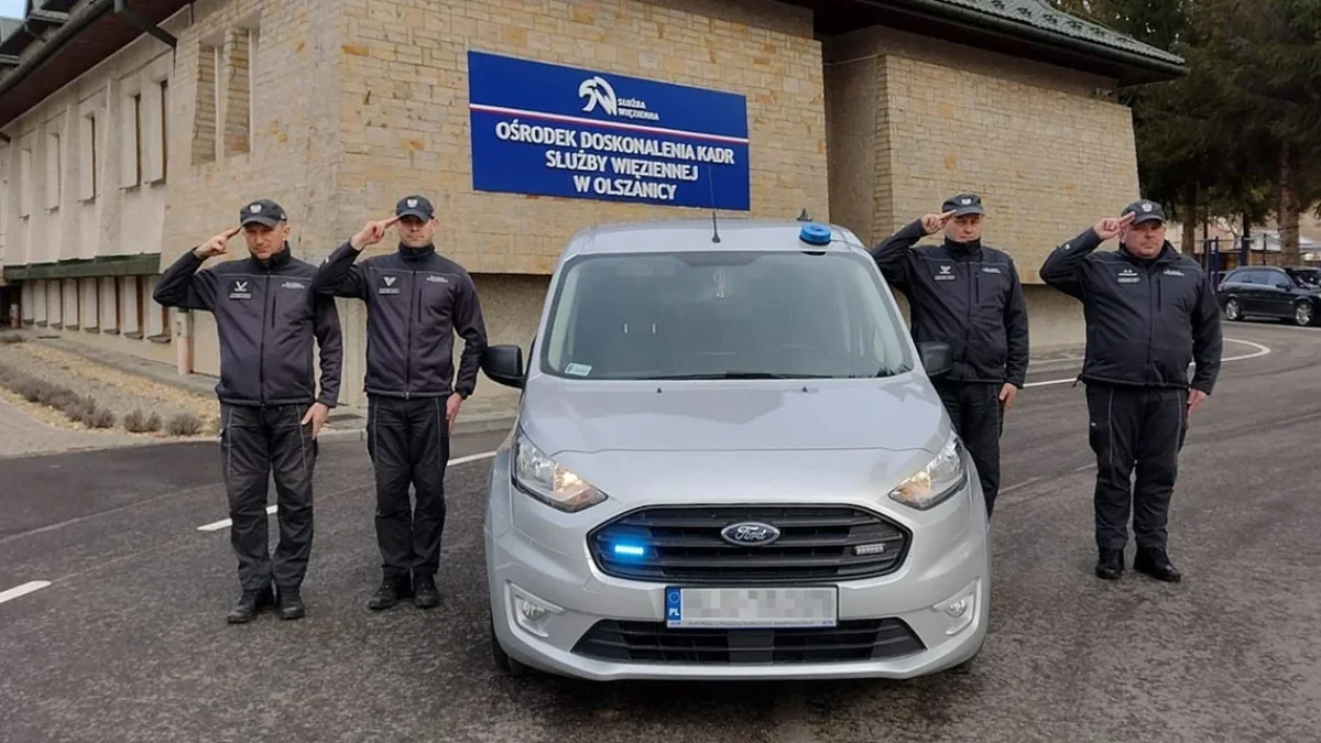 Funkcjonariusze z Ośrodka Doskonalenia Kadr SW w Olszanicy oddali hołd zamordowanej koleżance z Zakładu Karnego w Rzeszowie - Zdjęcie główne