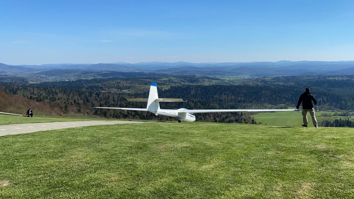 Piszą, że to USA. W rzeczywistości to panorama na Bieszczady - Zdjęcie główne