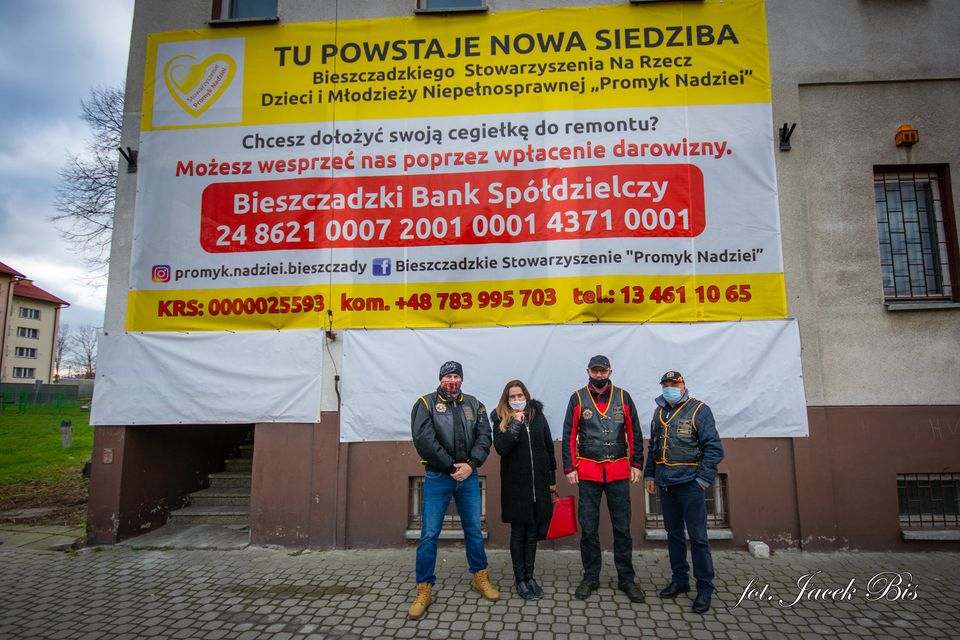 Motocyklowy klub strażaków z Krosna wspiera "Promyk Nadziei"! [FOTO] - Zdjęcie główne